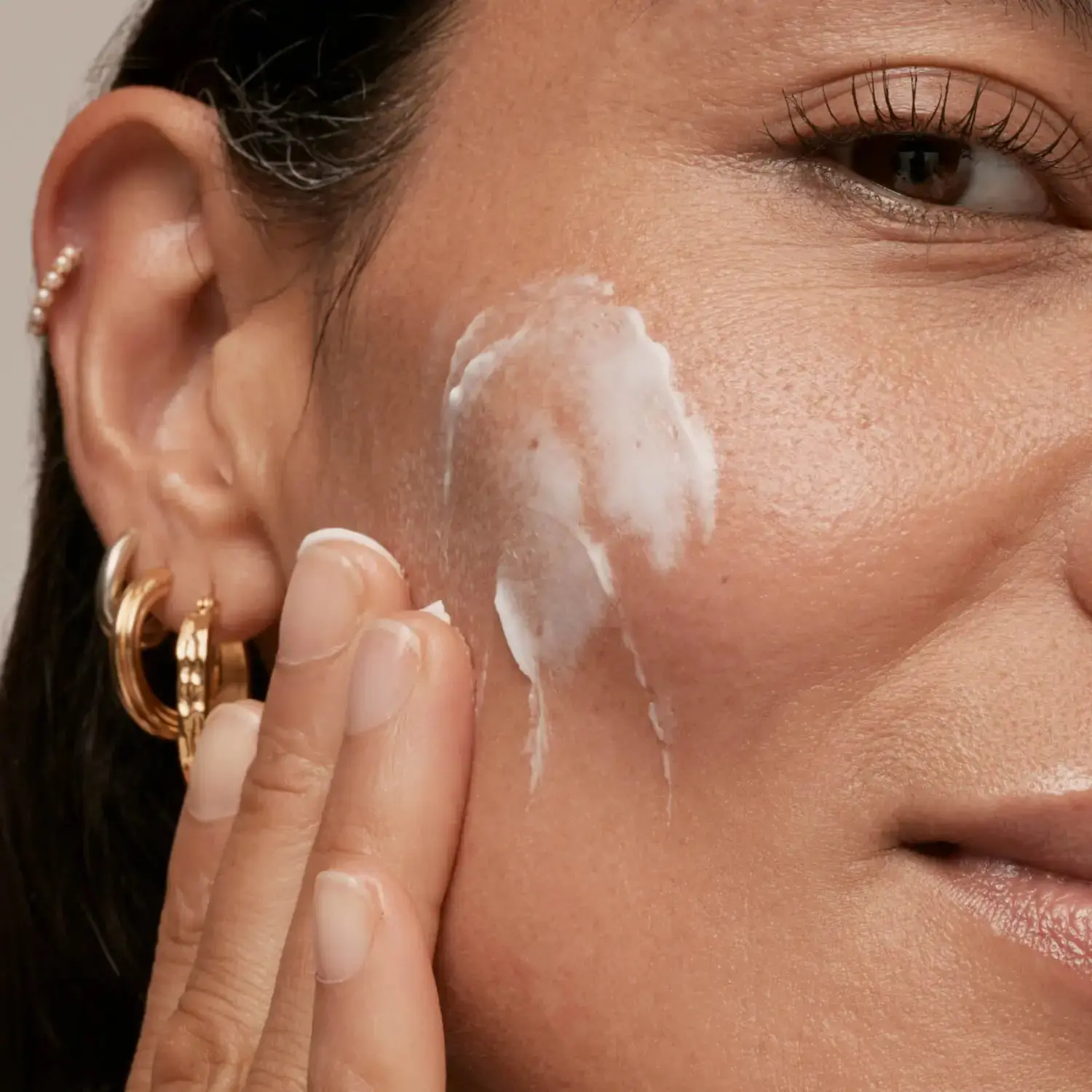 Bioaktive Ceramid-Reparatur und praller Feuchtigkeitscreme - Image 3