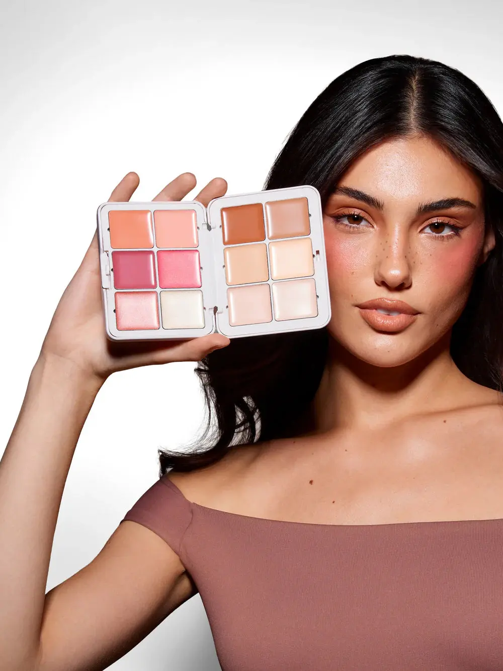 Complete Canvas Complexion Palette Light - Image 2